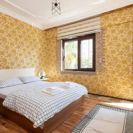 Large Duplex With Sea View