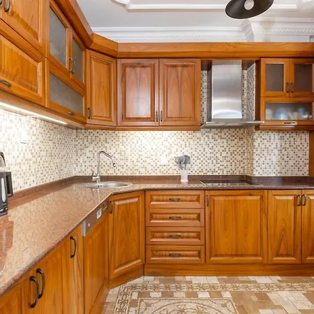 Large Duplex With Sea View