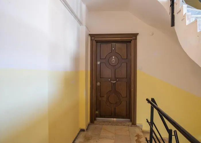 Large Duplex With Sea View דירה *