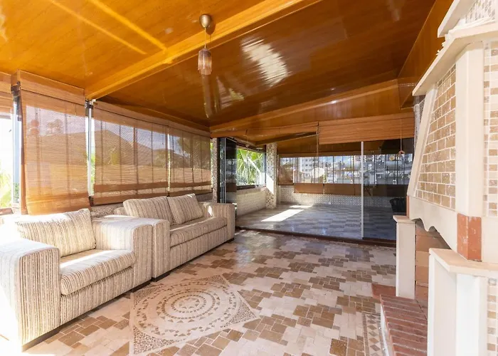 Lägenhet Large Duplex With Sea View Antalya