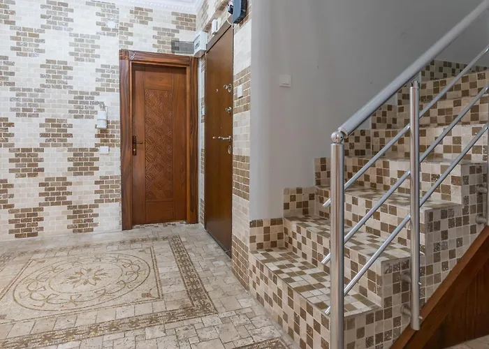 Large Duplex With Sea View דירה