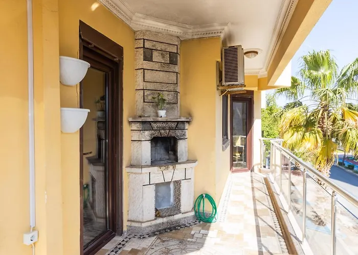 Lejlighed Large Duplex With Sea View