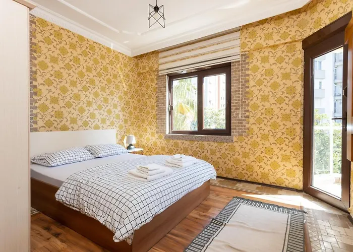 Large Duplex With Sea View