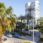 Lägenhet Large Duplex With Sea View *
