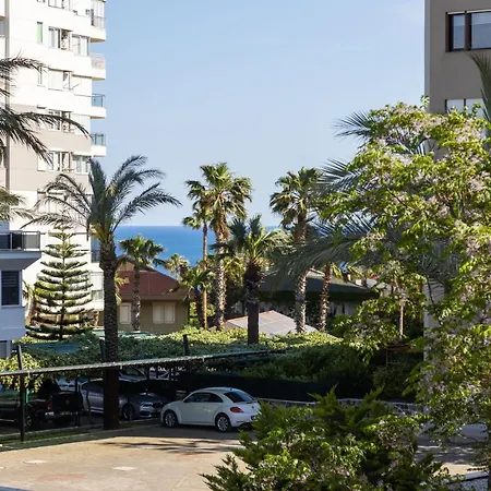 Lägenhet Large Duplex With Sea View
