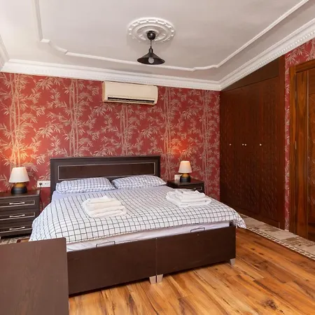 Large Duplex With Sea View