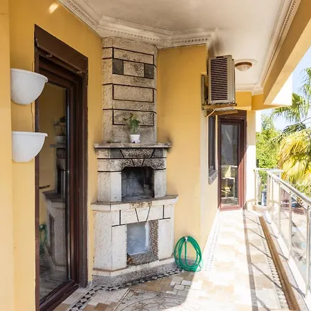 Апартаменты Large Duplex With Sea View