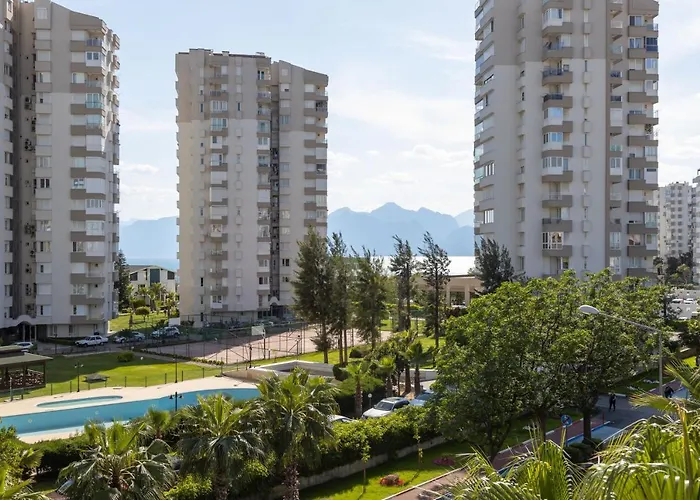 Large Duplex With Sea View דירה